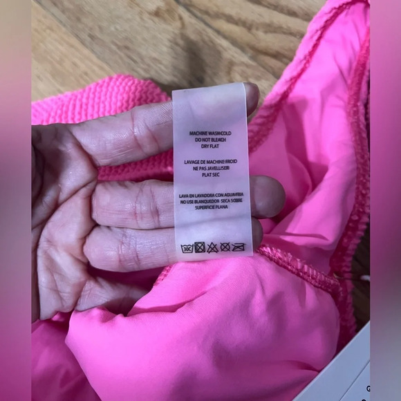 Good American Always Fits One-Shoulder One-Piece Swimsuit in Bright Pink S/M - Picture 8 of 11